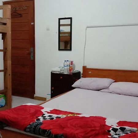 Hotel Jiddan Syariah Redpartner Lembang Esterno foto